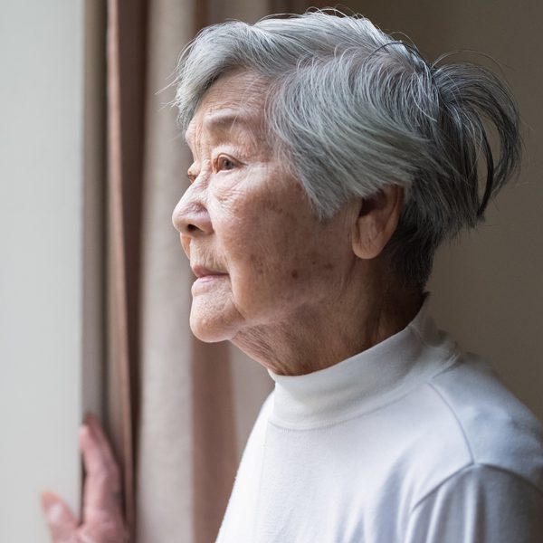 Metrolina-Neurological-Associates-elderly-woman-with-dementia